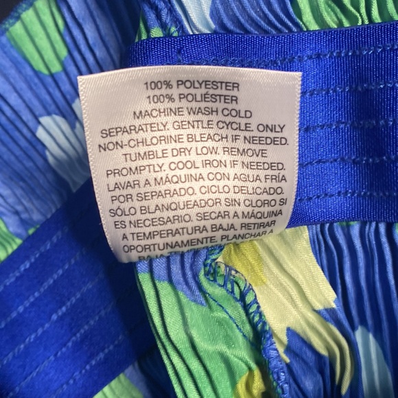 Black history month, women’s, blue wide leg floral pants, NWT - Picture 4 of 5